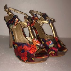 APT9 Floral peep toe 7.5